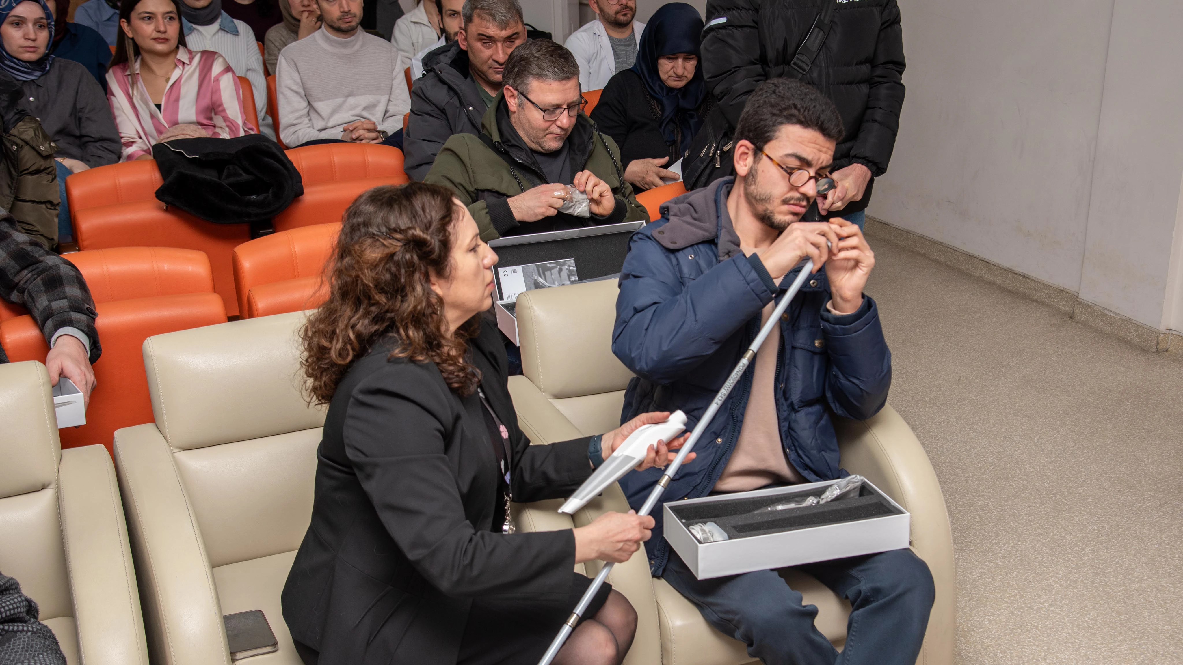 Selçuk Üniversitesinde akıllı baston eğitimi ve teslimi